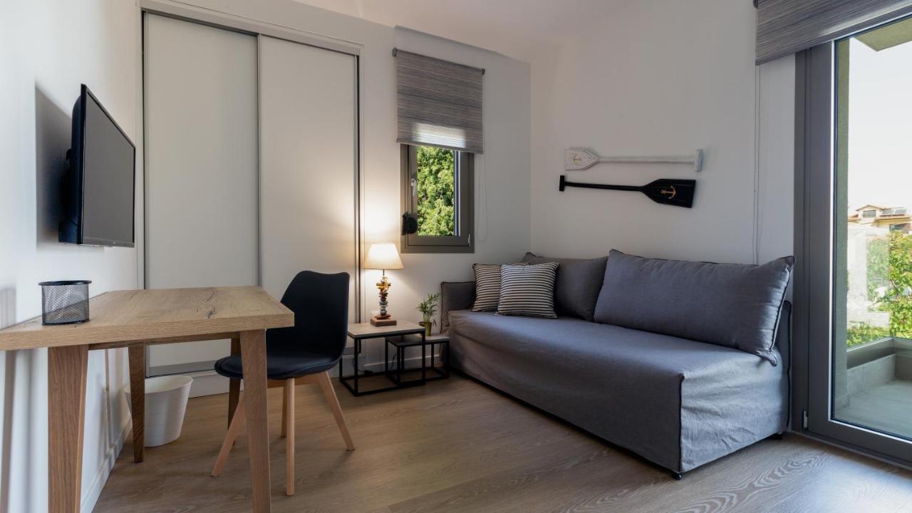 Gaia Maisonettes Nea Kallikrateia エクステリア 写真